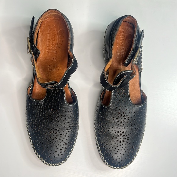 Spring Step Shoes Women's Size 7.5 Black Airy Roxela T-Strap Embroidery Sandals - Picture 3 of 12